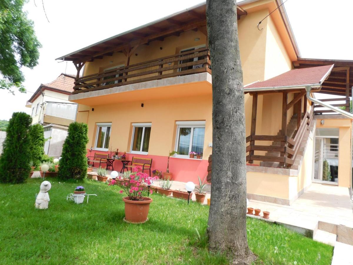 Eden Ii. Hotel Miskolc Exterior foto